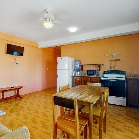 De Real Macaw Apartment Caye Caulker Exterior photo
